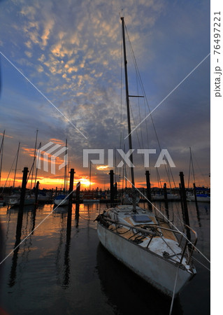 ボートパークの夕日 ボートパークの夕日 76497221