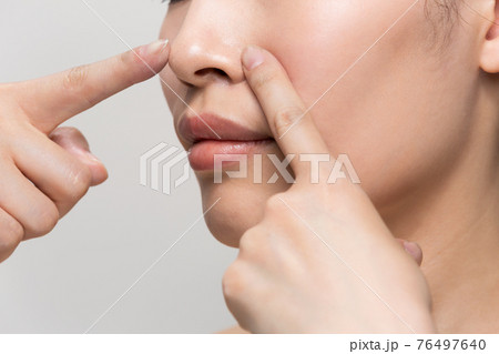 鼻のスキンケア 鼻のスキンケア 76497640