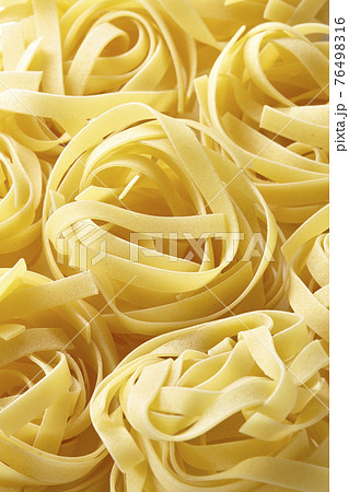 パスタ フェットチーネ フェットゥチーネ パスタ フェットチーネ フェットゥチーネ 76498316