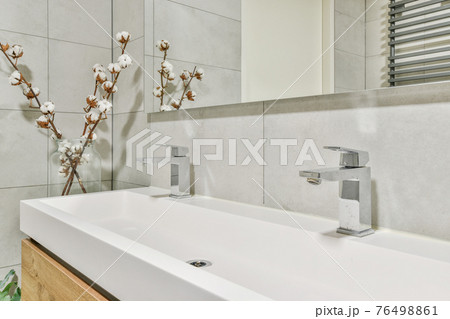 Modern bathroom design 76498861