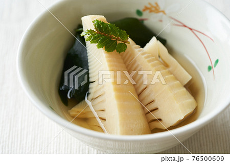 若竹煮 わかめと筍の煮物 の写真素材