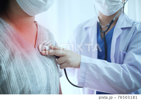 Coronavirus affected human lungs 76503181