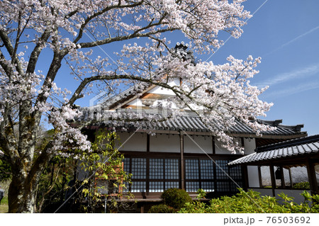 世尊寺本堂 　(奈良県吉野郡大淀町比曽) 76503692