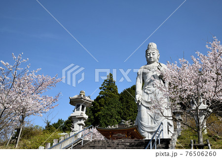 壷阪寺　天竺渡来大観音石像 76506260