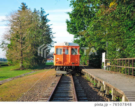 秋晴れの北海道 幸福駅の保存車両(旧国鉄広尾線、キハ22形気動車) 秋晴れの北海道 幸福駅の保存車両(旧国鉄広尾線、キハ22形気動車) 76507848