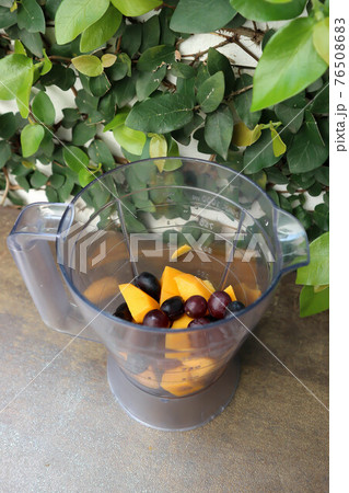 grape and mango for blend, grape and mango in blender 76508683