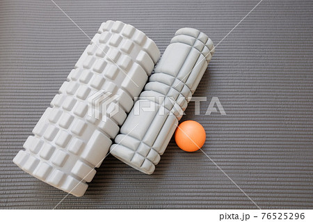 筋膜リリース　筋膜ボール　ストレッチ　ヨガ 76525296