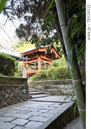 三輪山平等寺　鐘桜堂　(奈良県桜井市)　 76526312