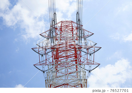 赤と白の鉄塔 76527701