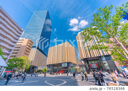 日本の東京都市景観 まん延防止初日、普段の光景。中池袋公園やハレザ池袋などを望む=4月12日 日本の東京都市景観 まん延防止初日、普段の光景。中池袋公園やハレザ池袋などを望む=4月12日 76528366