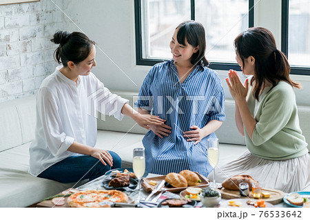 おめでた 76533642