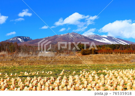麗しき浅間山 その2104 : 山河が織りなす色紙 その2104 麗しき浅間山 その2104 : 山河が織りなす色紙 その2104 76535918