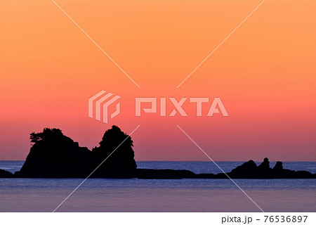 田原海岸の海霧 76536897