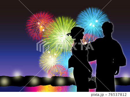 浴衣イラスト シルエットのカップル12 花火大会 海辺の打ち上げ花火 浴衣イラスト シルエットのカップル12 花火大会 海辺の打ち上げ花火 76537812