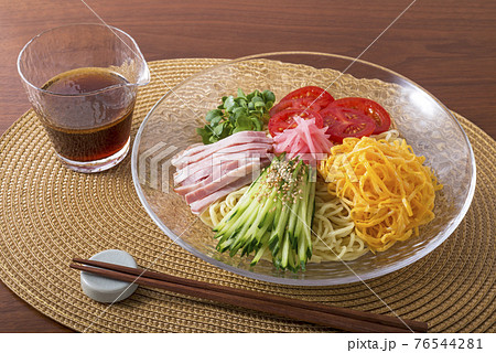 冷やし中華 76544281