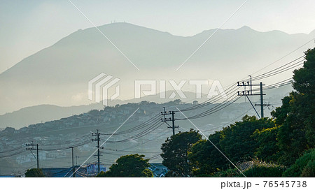 JR豊後豊岡駅付近の海岸から夕方の別府湾 JR豊後豊岡駅付近の海岸から夕方の別府湾 76545738