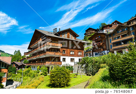 Traditional wooden house in Wengen, Switzerland Traditional wooden house in Wengen, Switzerland 76548067