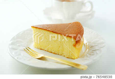 チーズケーキ(スフレ)と紅茶 76548530