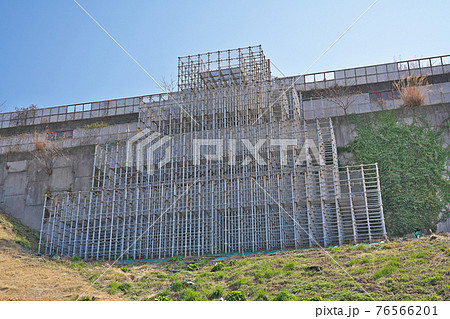 日本一のジャングルジム 架橋記念公園 広島県呉市豊浜町大浜の写真素材