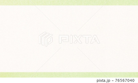 やさしいグリーンの紙で作った背景素材 - 複数のバリエーションがあります 76567040