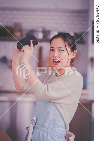 家計破綻 76569447