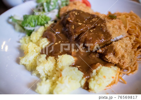 長崎名物　トルコライス 76569817