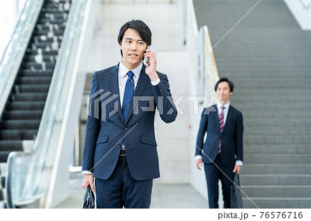 ビジネス ビジネスマン 男性 チーム ビジネス ビジネスマン 男性 チーム 76576716