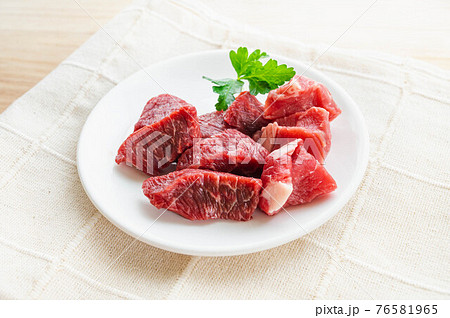 牛角切り肉 牛角切り肉 76581965