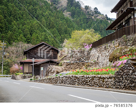 美しい春の北秋川の景色 山里の春 美しい春の北秋川の景色 山里の春 76585376