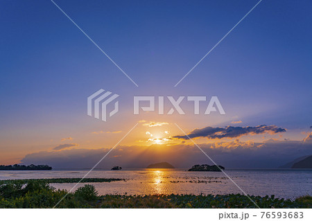 滋賀県　琵琶湖　湖北風景　　 76593683