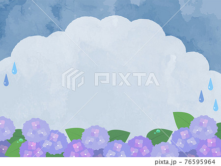 シンプルな紫陽花と雲のコピースペース:横向き シンプルな紫陽花と雲のコピースペース:横向き 76595964