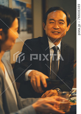 居酒屋 76608389