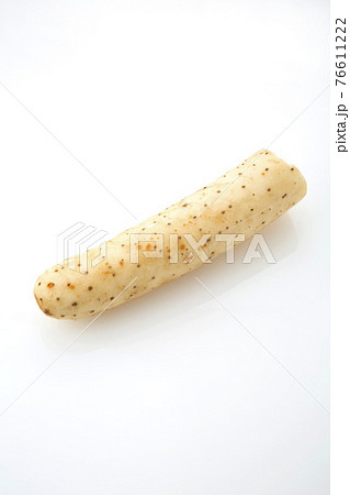 白バックの長芋 76611222