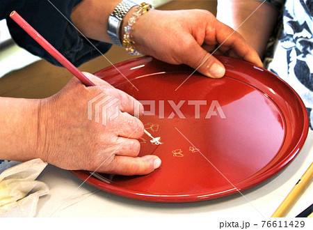 漆器の町 黒江　蒔絵　和歌山県海南市 76611429