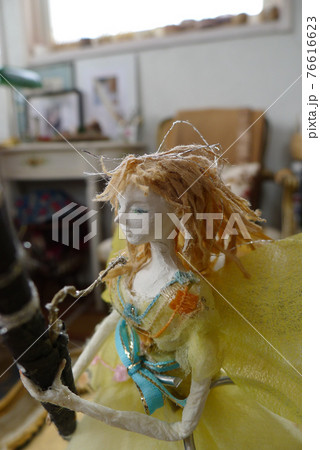 楽器を奏でる妖精たち 楽器を奏でる妖精たち 76616623