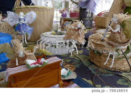 楽器を奏でる妖精たち 76616654