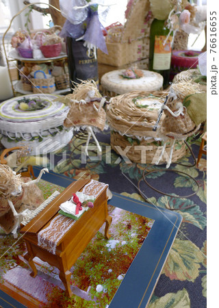 楽器を奏でる妖精たち 76616655