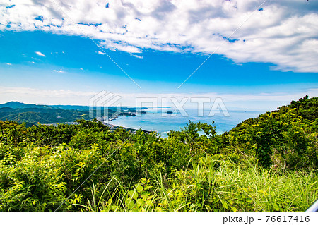 千葉県安房郡鋸南町にある鋸山展望台から見た東京湾側の風景 76617416