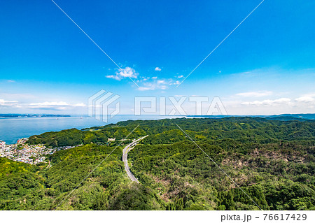 千葉県安房郡鋸南町にある鋸山展望台から見た東京湾側の風景 76617429