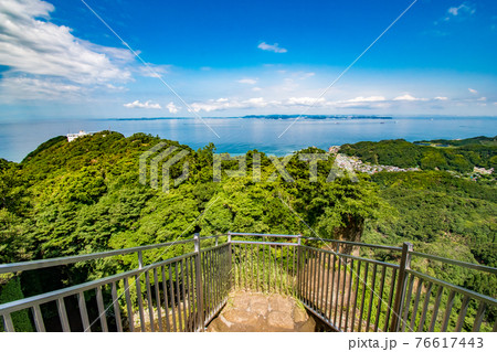 千葉県安房郡鋸南町にある鋸山展望台から見た東京湾側の風景 76617443