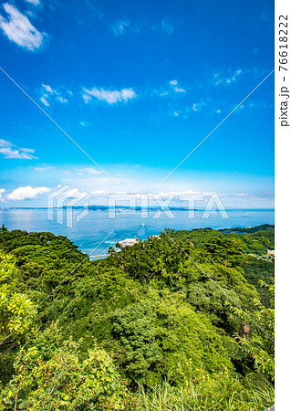 千葉県安房郡鋸南町にある鋸山展望台から見た東京湾側の風景 76618222