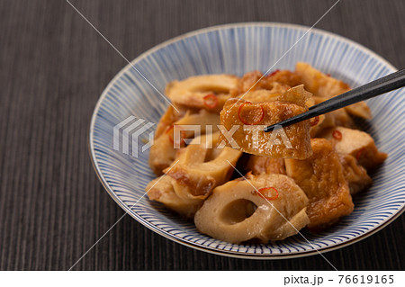 さつま揚げと竹輪の煮物 76619165