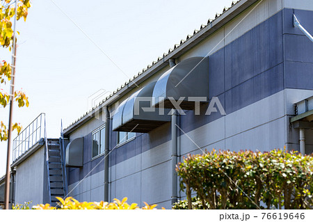 製造工場 排気ダクト ウェザーカバー 製造工場 排気ダクト ウェザーカバー 76619646