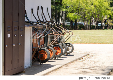 軽車両 手押し車 置場 軽車両 手押し車 置場 76619648