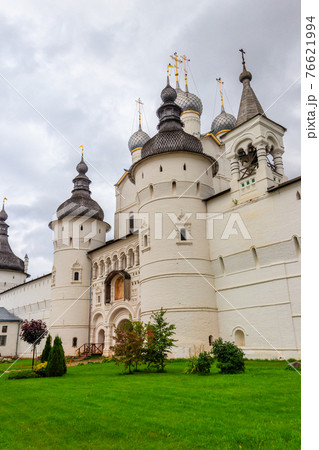 Gate Church of the Resurrection of Christ in Rostov kremlin, Russia. Golden ring of Russia 76621994