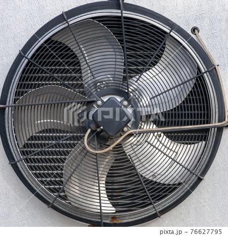Fan blades, grille, and the outer part of the industrial air conditioner housing. 76627795