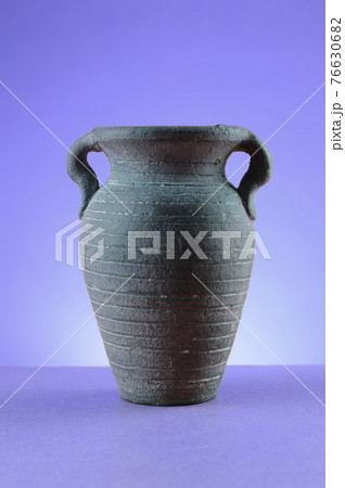 Empty Vase Monochrome Empty Vase Monochrome 76630682