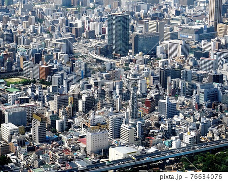 通天閣と難波 76634076
