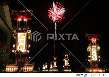 能登の花火とキリコ(あばれ祭 石川県 能登町) 能登の花火とキリコ(あばれ祭 石川県 能登町) 76634513