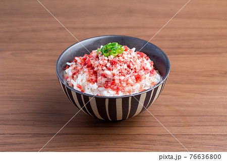 牛トロフレークご飯(ネギあり) 牛トロフレークご飯(ネギあり) 76636800